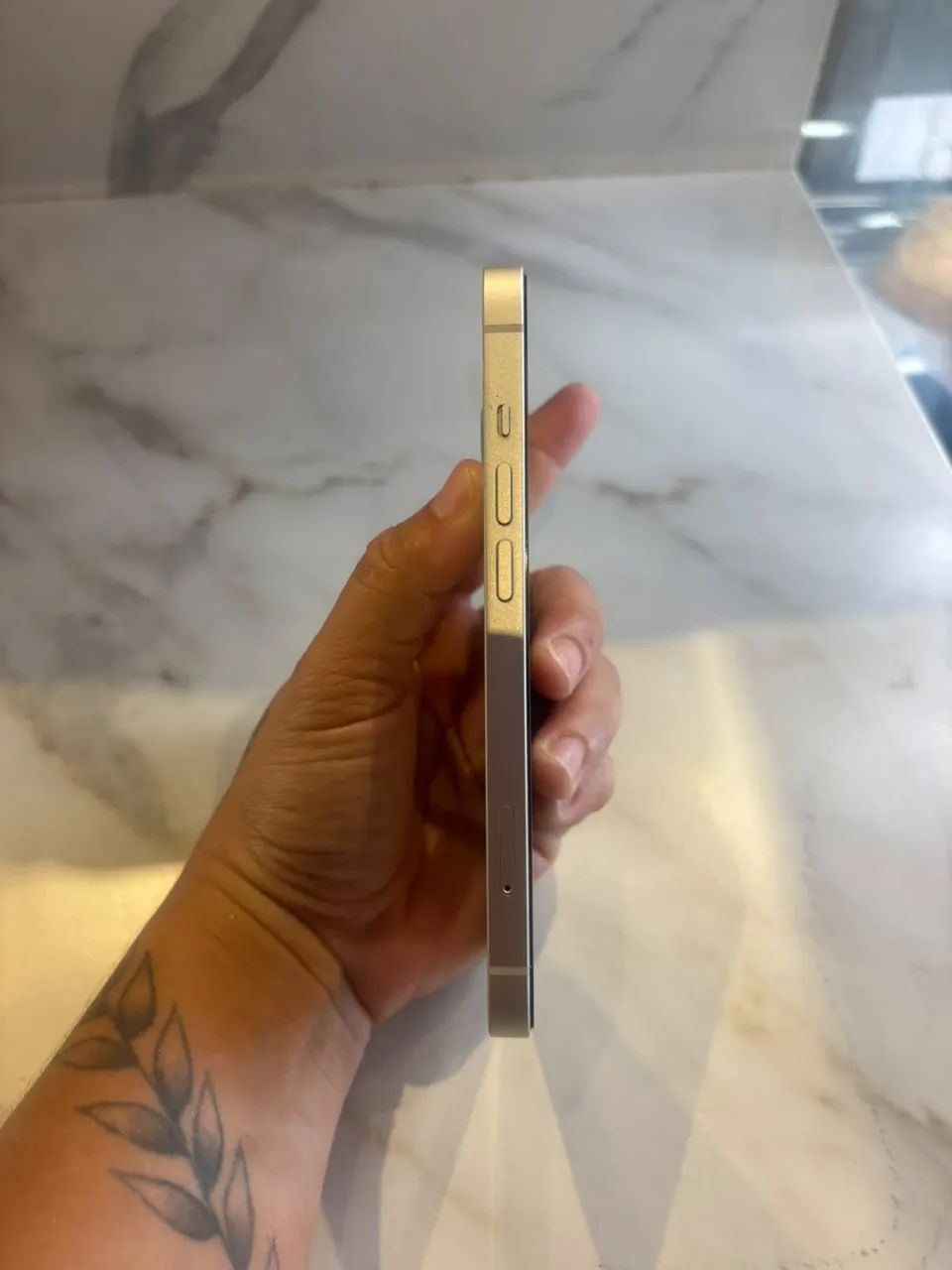 Vendo IPhone 13 ( todo original)  - Foto 2