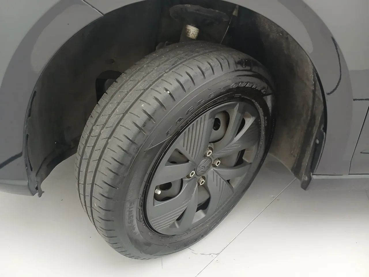 Volkswagen Polo Track 1.0 Flex 12V 5p, foto 11 de 18