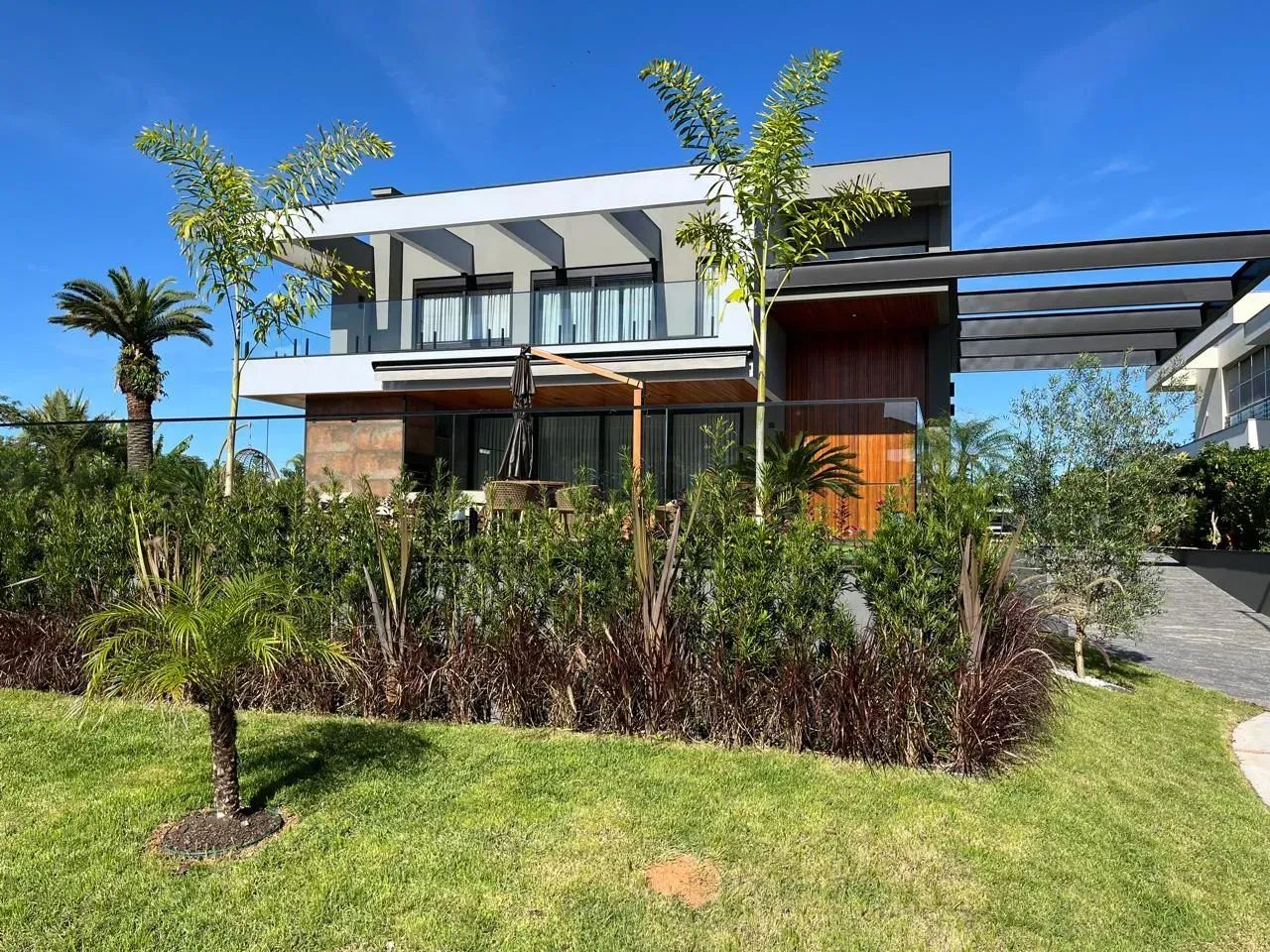 casa no condomínio Premier em Jurerê Internacional- Florianópolis/S.C