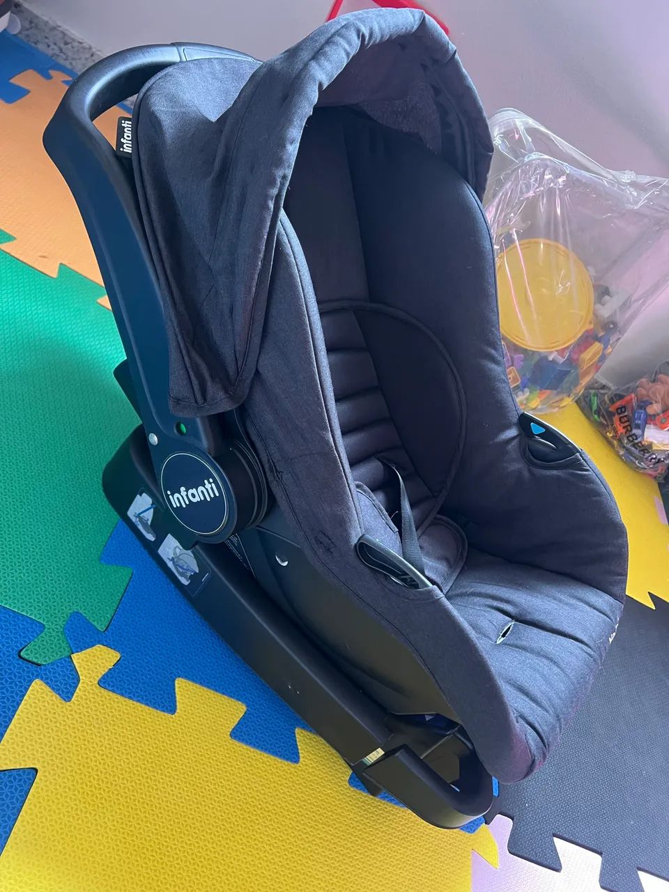 Vendo bebê conforto Infanti  - Foto 2