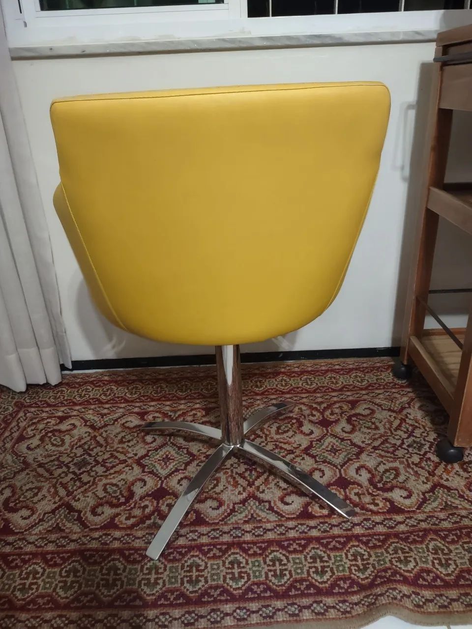 Conjunto de mesa e cadeiras de madeira  - Foto 5