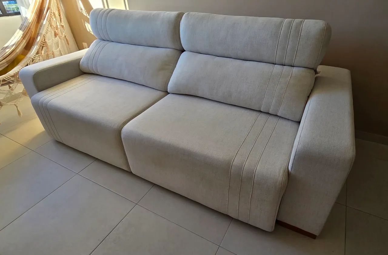 Sofá reclinável e retrátil de 2,5m