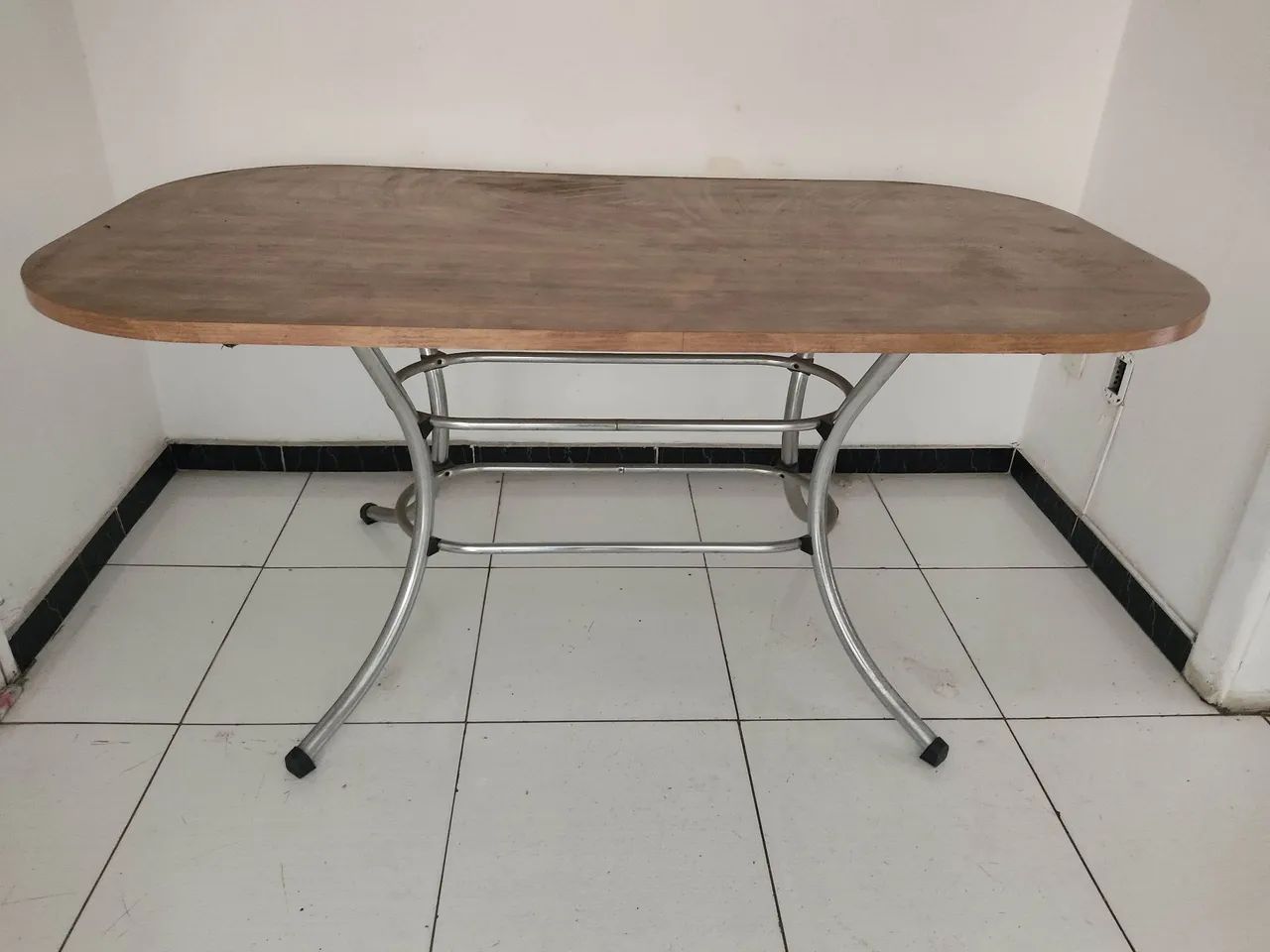 MESA 6 lugares 160cmX90cm 4 cadeiras