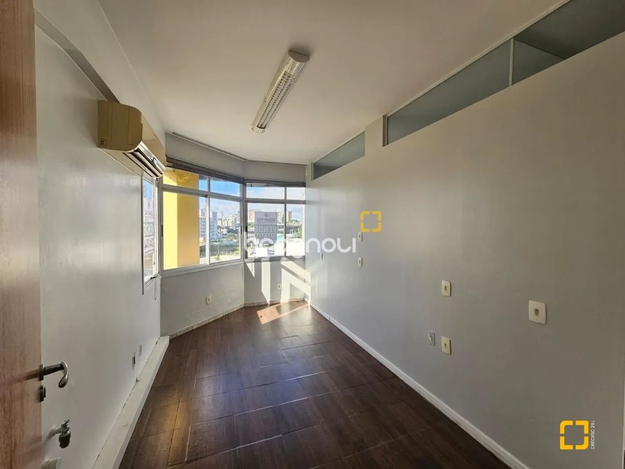 Sala com garagem para venda no bairro Estreito, Florianópolis - SC - Foto 4