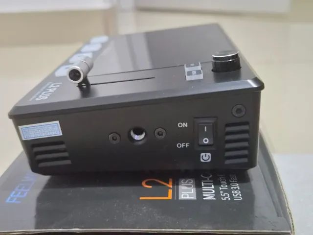 Equipamento para podcast CAMERA MESA DE CORTE MICROFONE - Foto 2