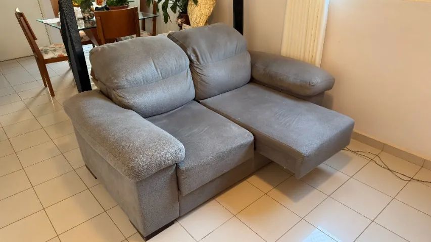 Sofá Retrátil Cinza - 1,77 m - ótimo estado - Foto 2