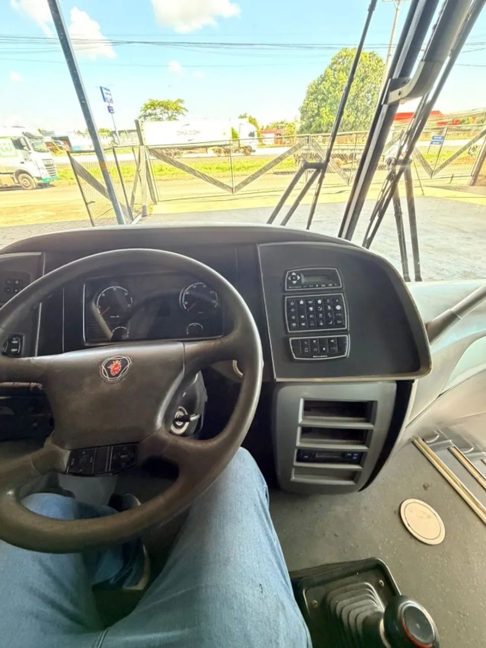 ÔNIBUS  - Foto 2