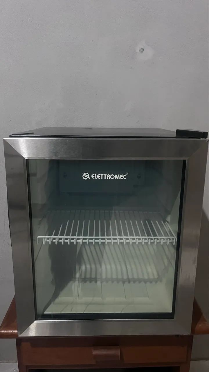 Frigobar Eletromec 220v