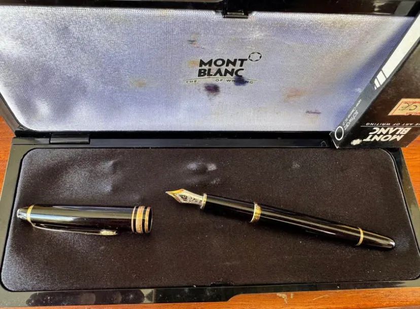 Canetas Montblanc e Parker