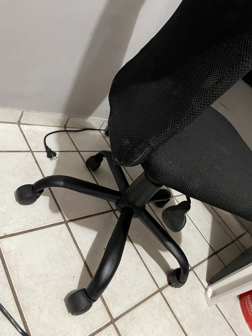 Cadeira em perfeito estado - Foto 2
