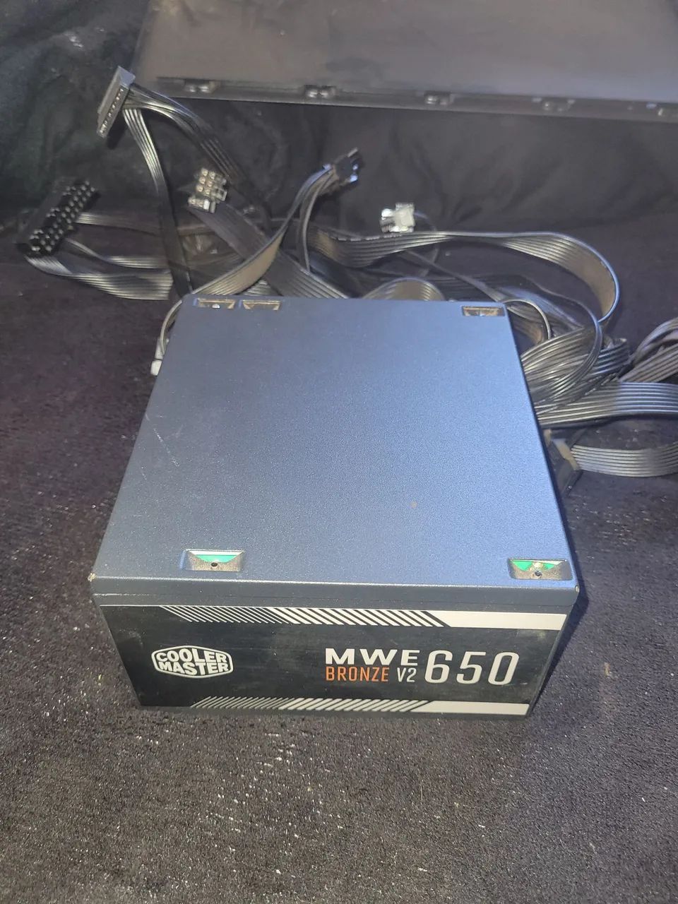 Fonte 650w 80 plus bronze Cooler Master V2