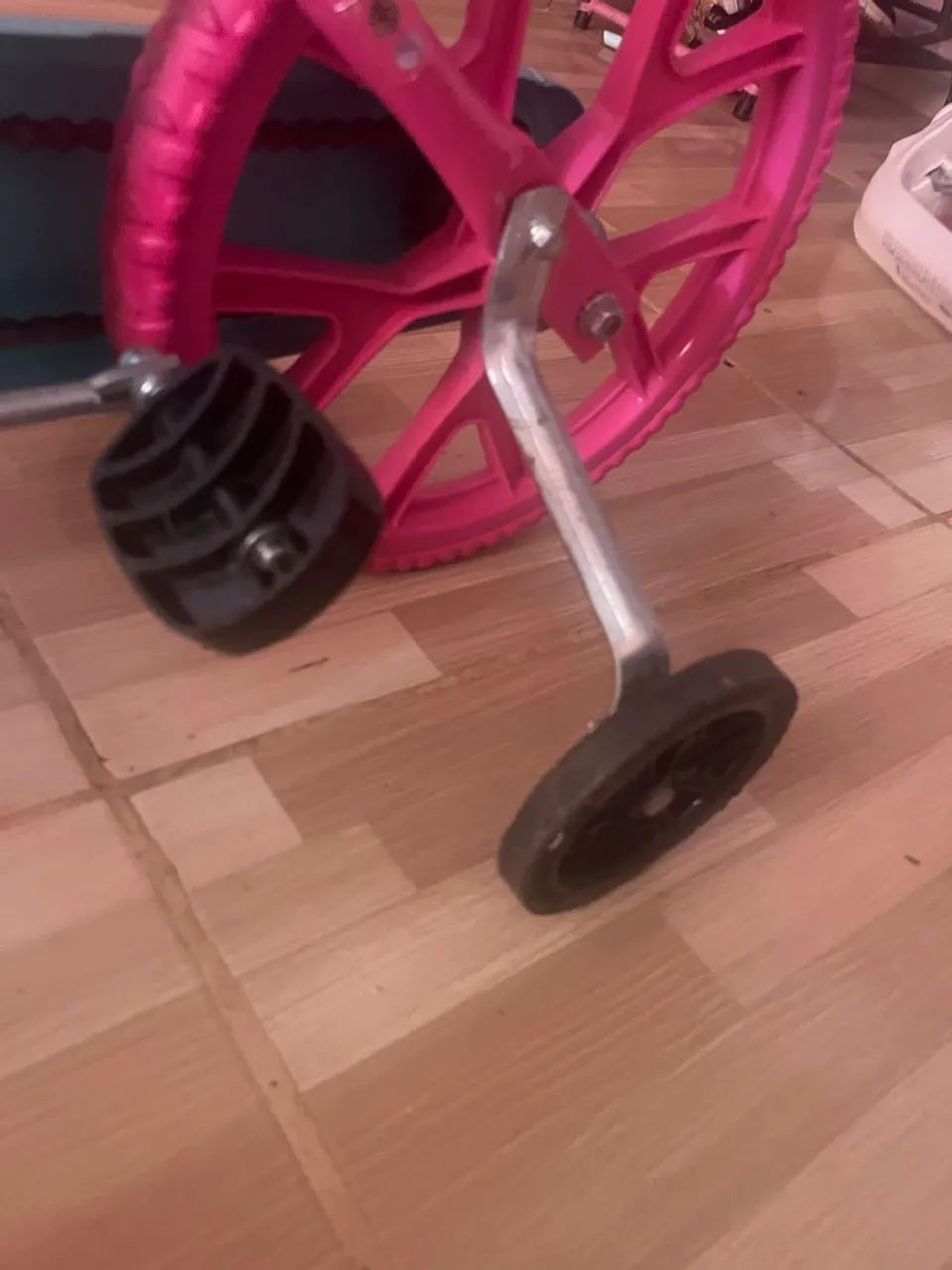 Bicicleta infantil de menina nova - Foto 2