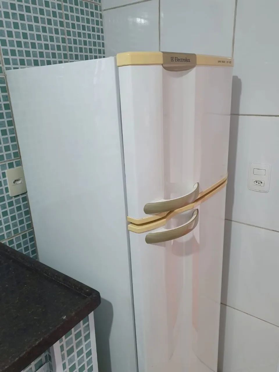 Vendo Geladeira Eletrolux  - Foto 2