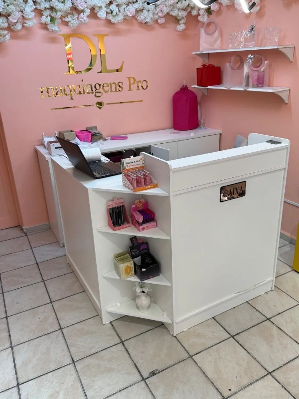 Recepção/ caixa para loja - Foto 5