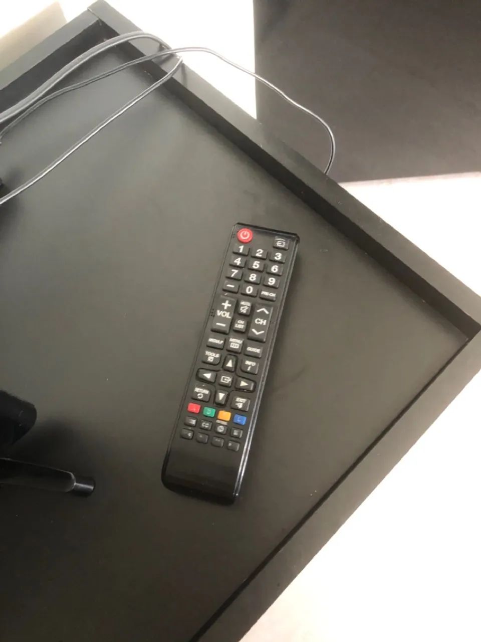 Vendo Smart TV Samsung de 32 polegadas (Modelo: UN32J4300AG)  - Foto 2