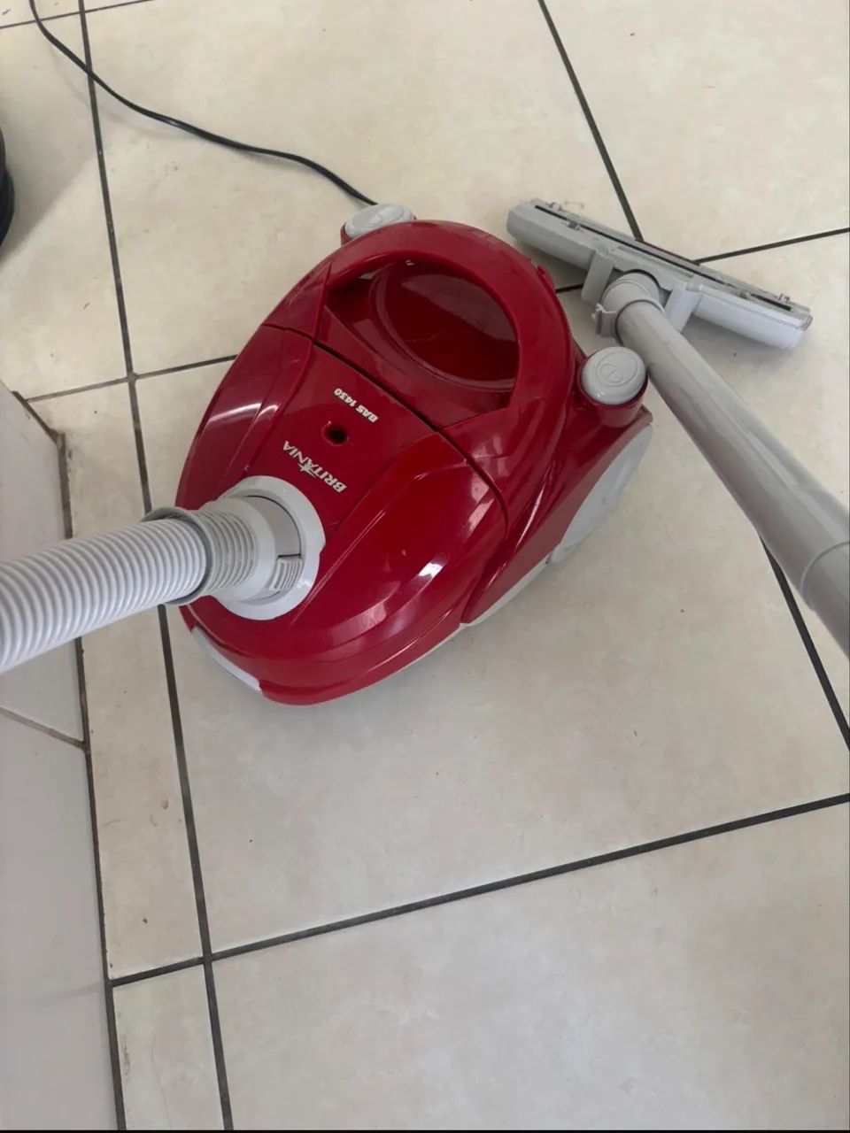 Aspirador de Pó Britânia 1250W Bas1430 - Foto 3