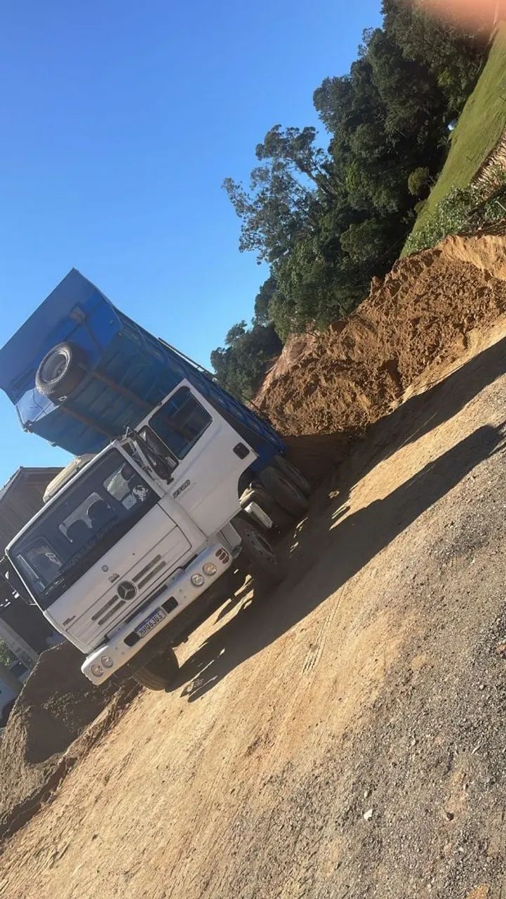 Serviços de terraplanagem e limpeza de lote com descartes 100% autorizados - Foto 4