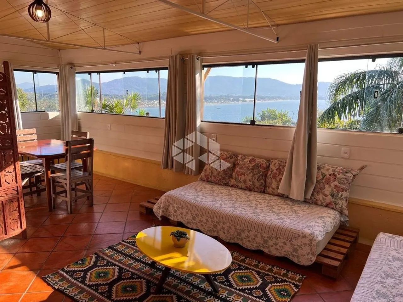 POUSADA COM 6 CASAS VISTA PARA A LAGOA DA CONCEIÇÃO PISCINA E ESPAÇO PARA RESTAURANTE EM F - Foto 4