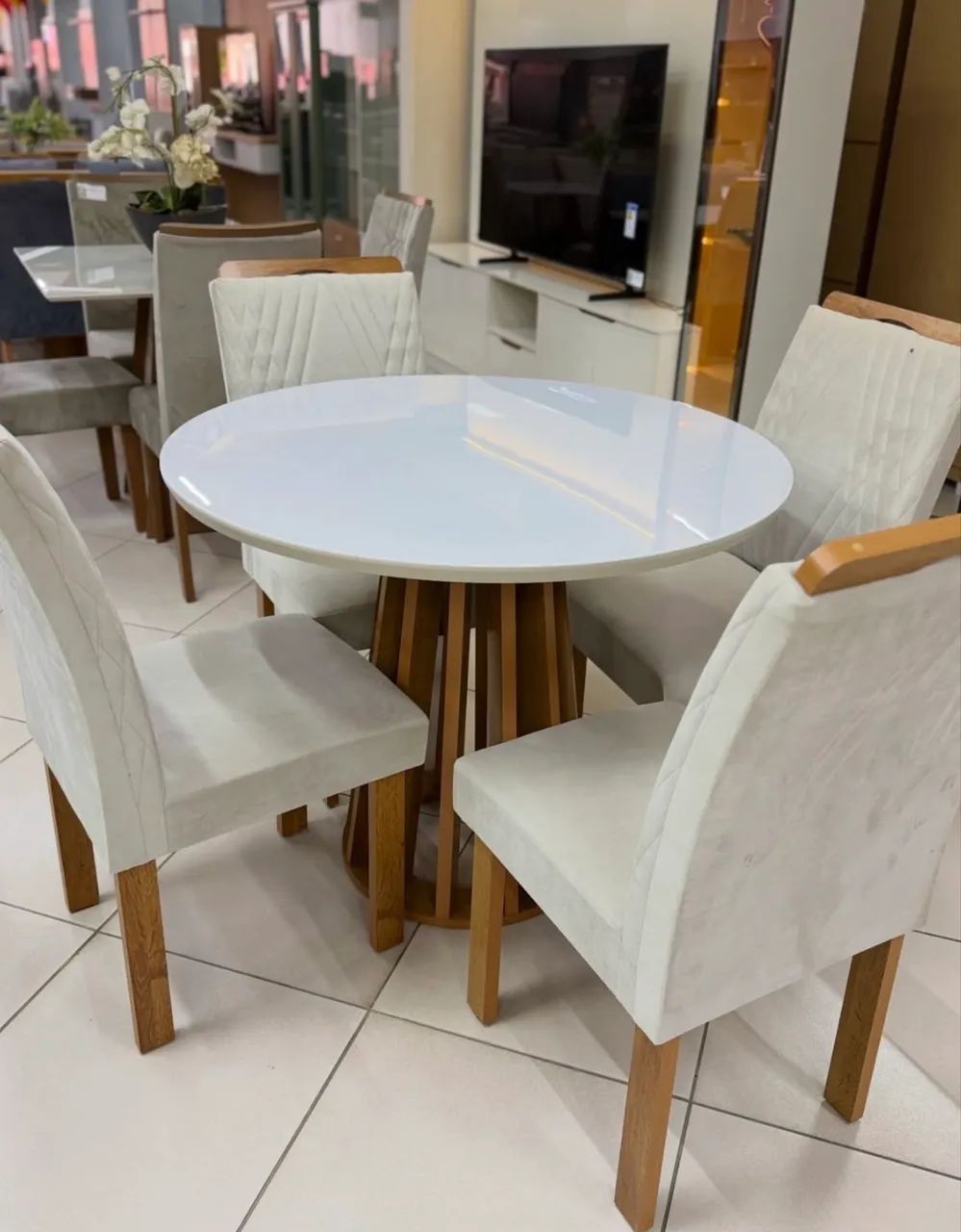 Mesa Berlim redonda 