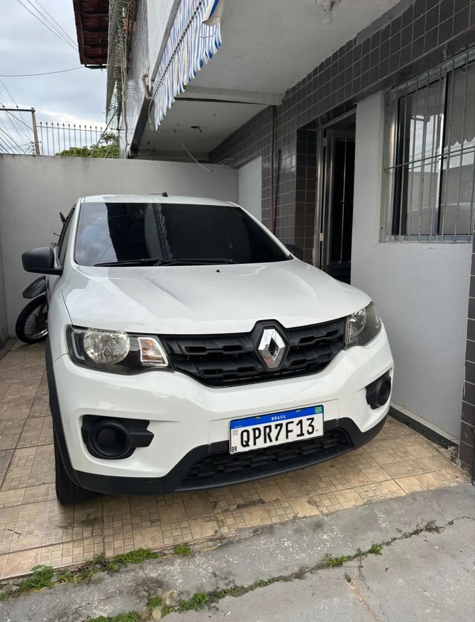 Renault Kwid KWID Zen 1.0 Flex 12V 5p Mec. 2019