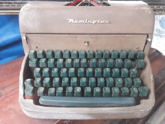 Máquina de escrever Remigtom carro 46 - Foto 2