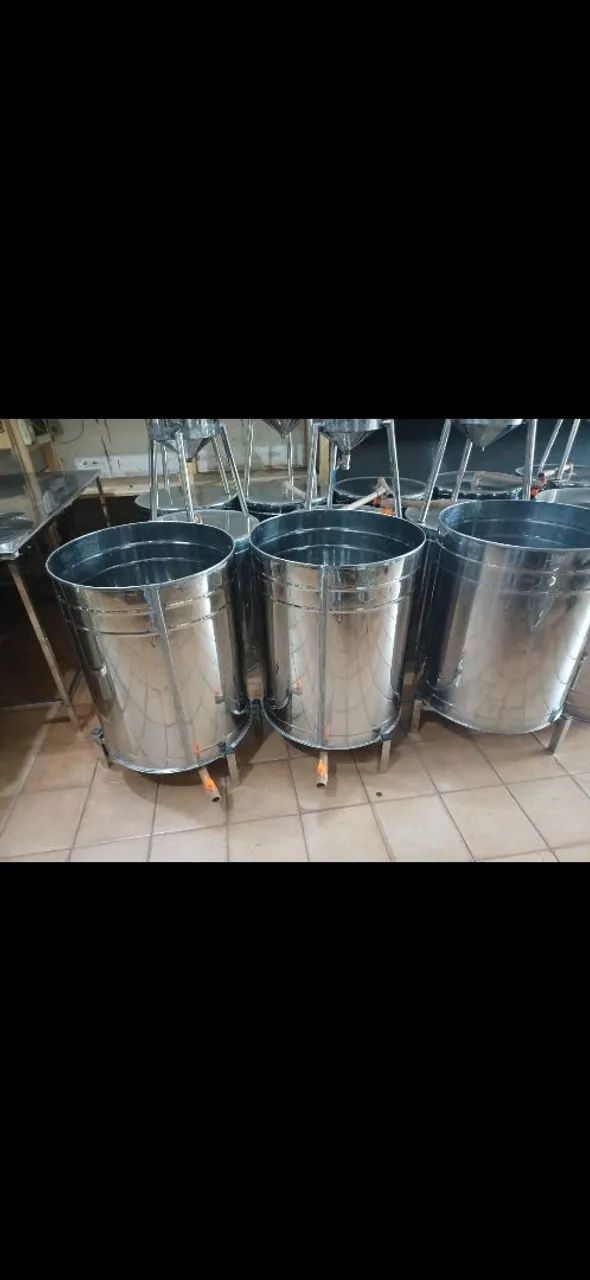Maquinario para açaizeiros 