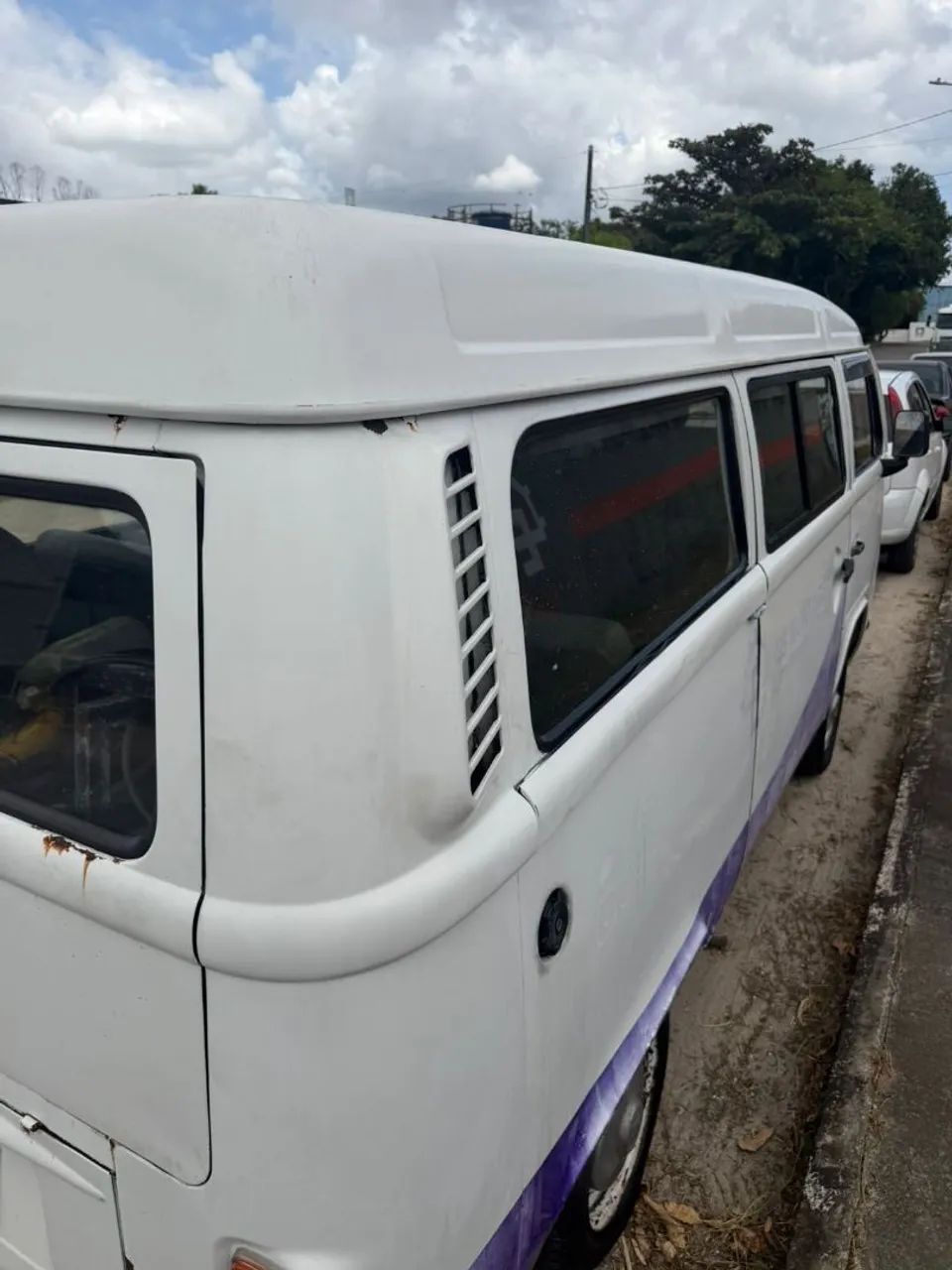 Volkswagen Kombi Kombi Standard 1.4 Mi Total Flex 8V 2012