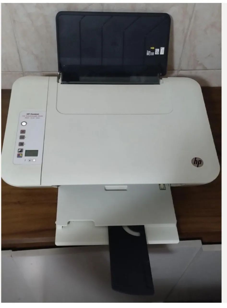 Impressora HP Desjet Advantage 2546, com os cabos, funcionando normalmente, está sem tinta - Foto 4