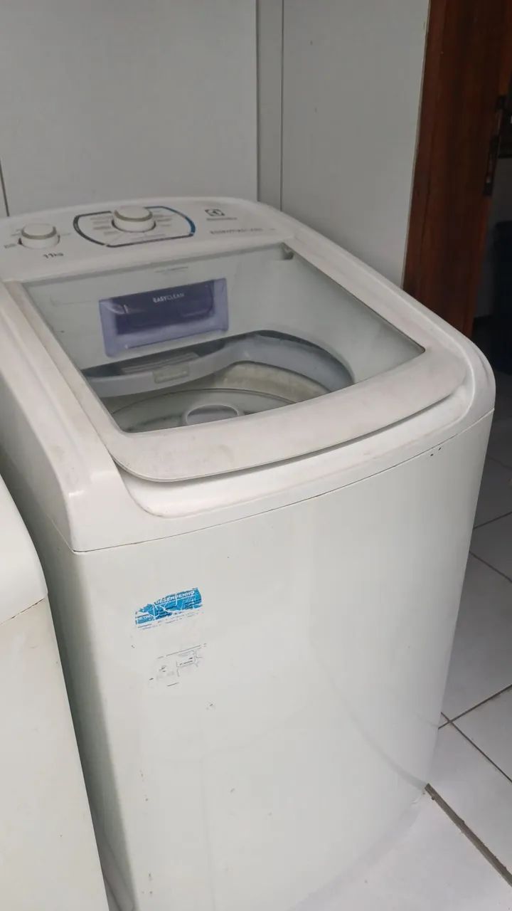 Máquina de lavar roupa 11k Electrolux 