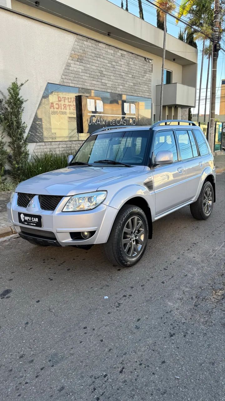 Mitsubishi Pajero 2014