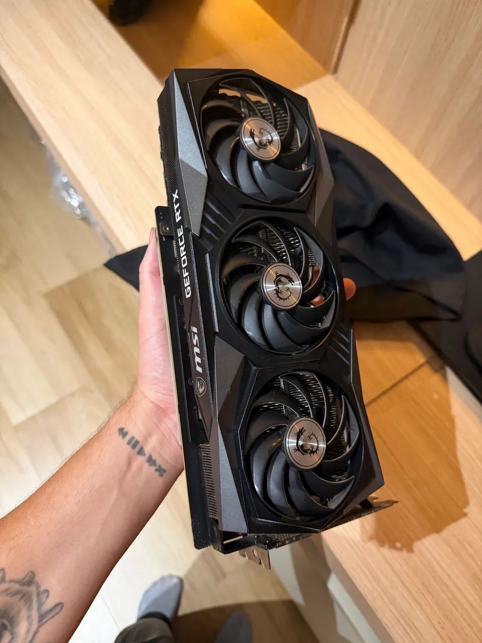 RTX 3080 MSI VENTUS 3X - Foto 2
