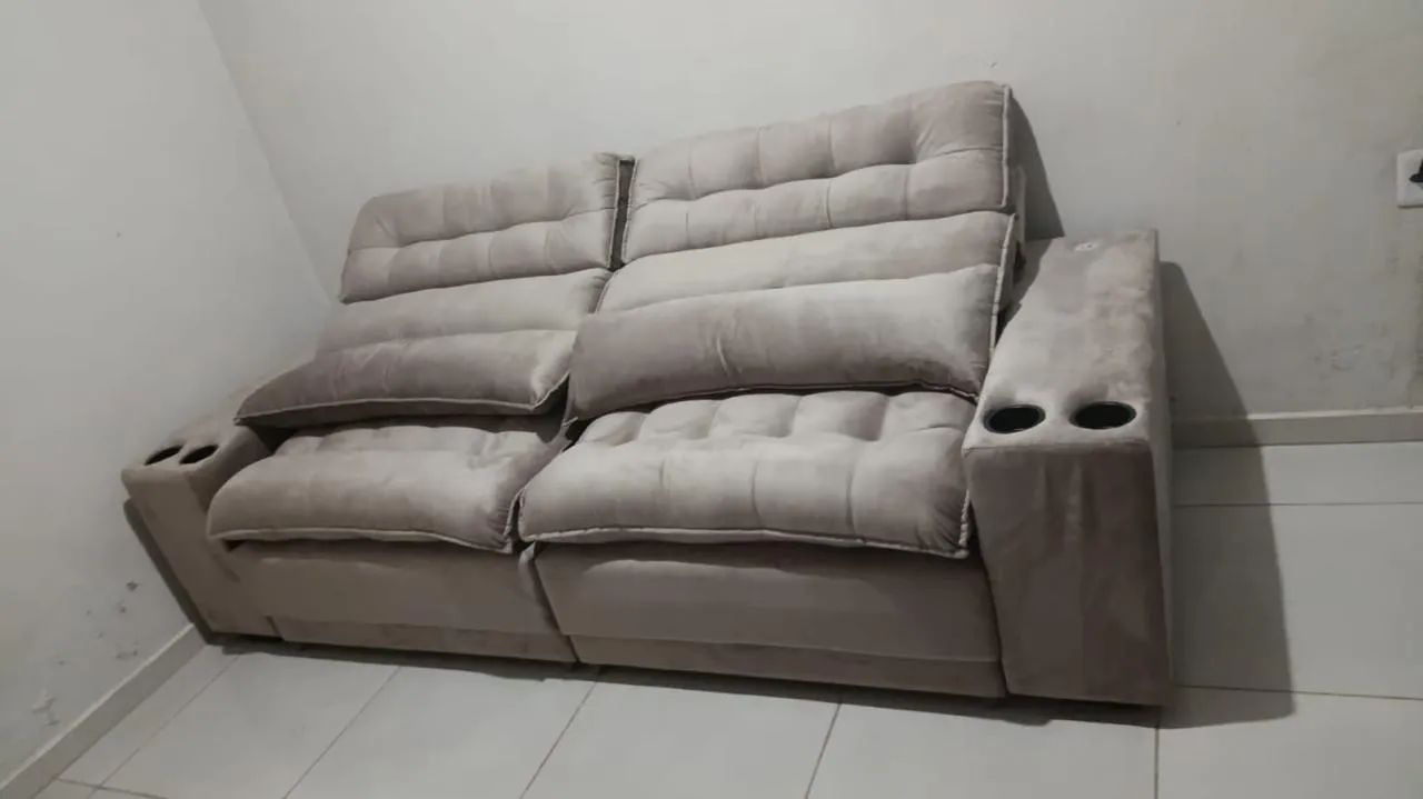 Sofá retrátil semi novo - Foto 2