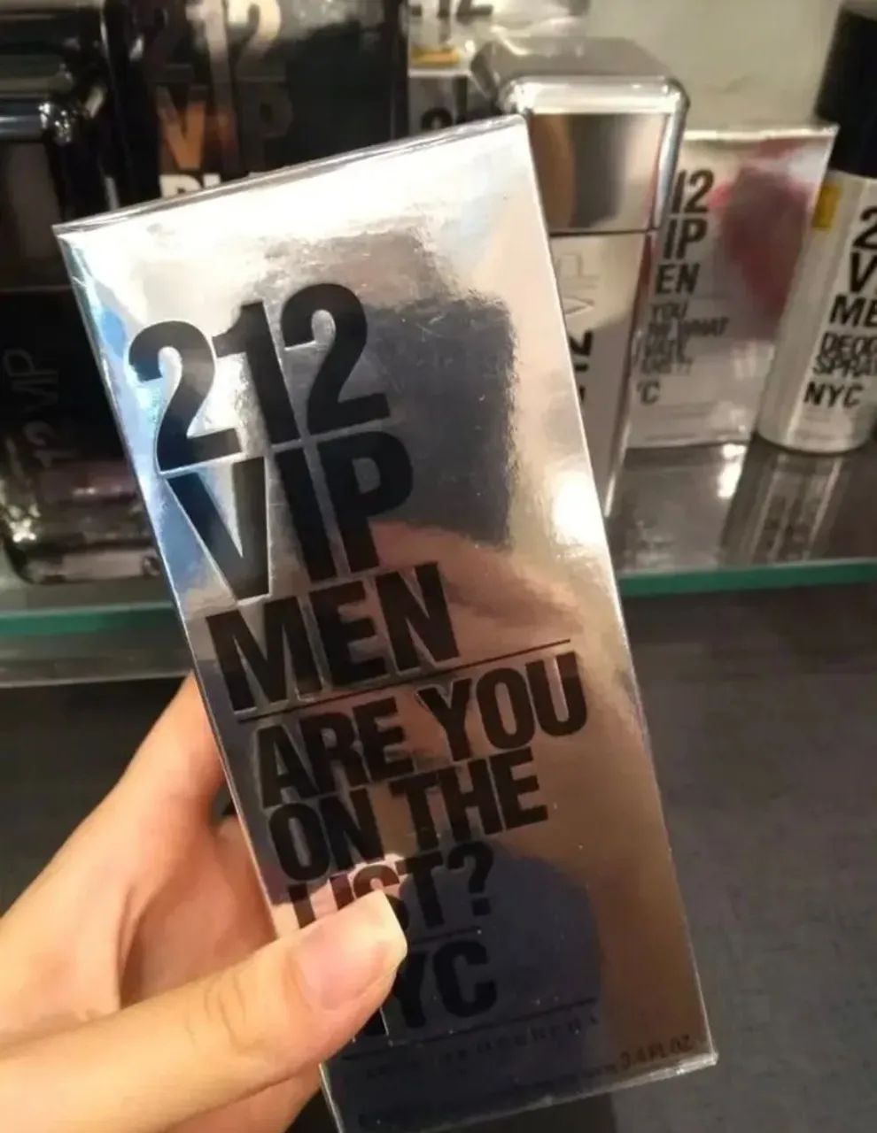 212 VIP Men 50 ml - Original Importado - Foto 2