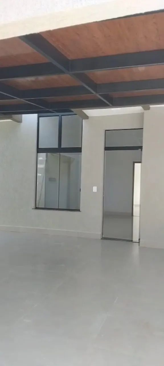 Casa com 3 quartos no Setor Santos Dumont