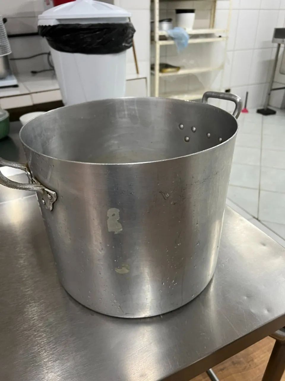 02 Caldeirão de 30 litros