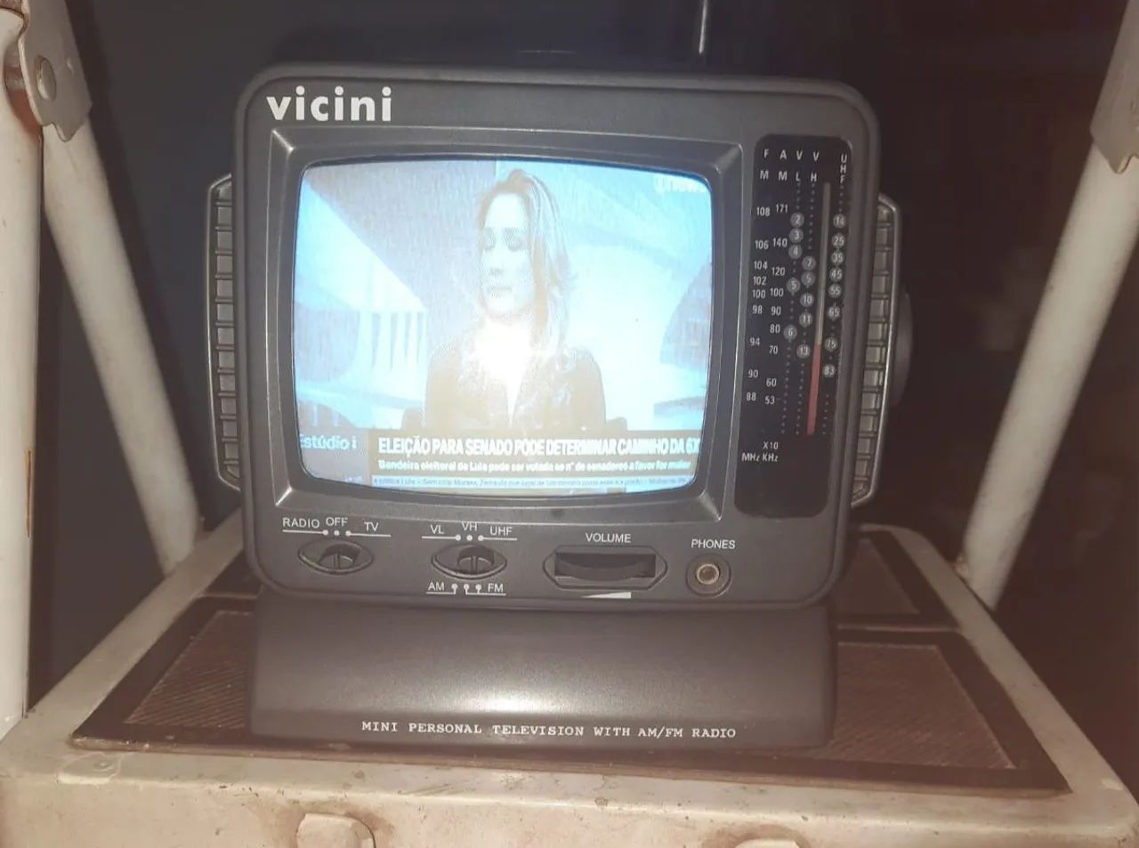 Tv 5.5 polegadas. Viccini. Portátil. Com a fonte. - Foto 2