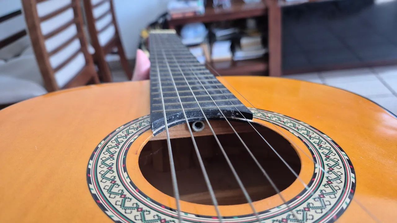Violão Madri com avaria - Foto 2