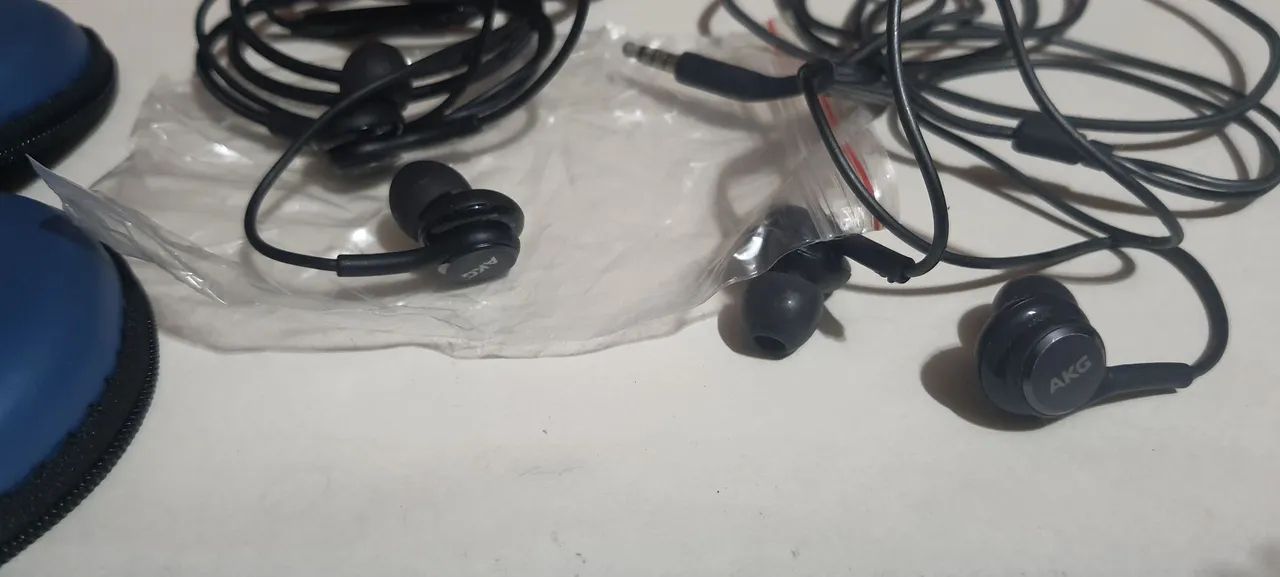 Fones de ouvido AKG  - Foto 2