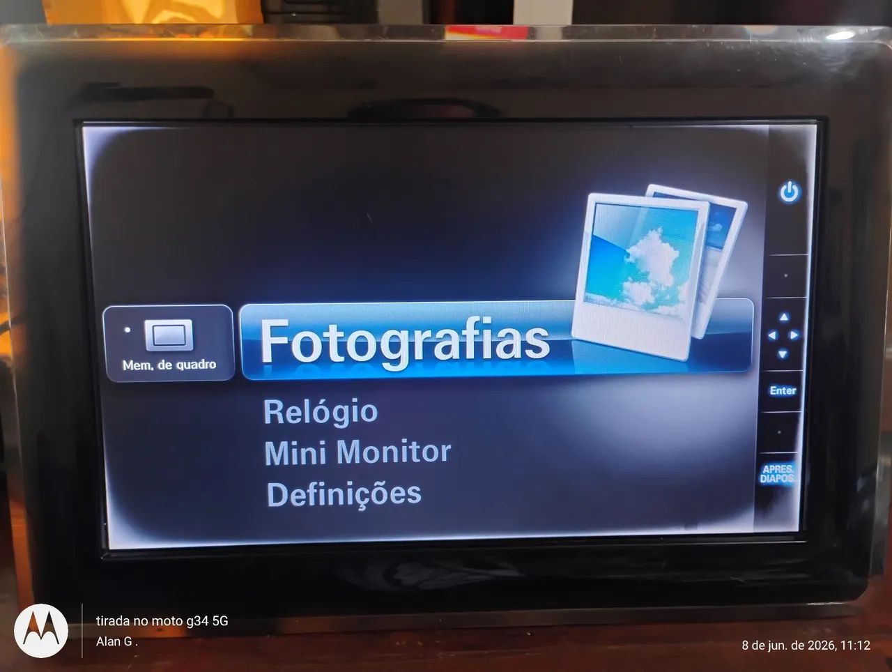 Porta retrato digital Samsung ( funcionando ) com fonte!!  - Foto 2