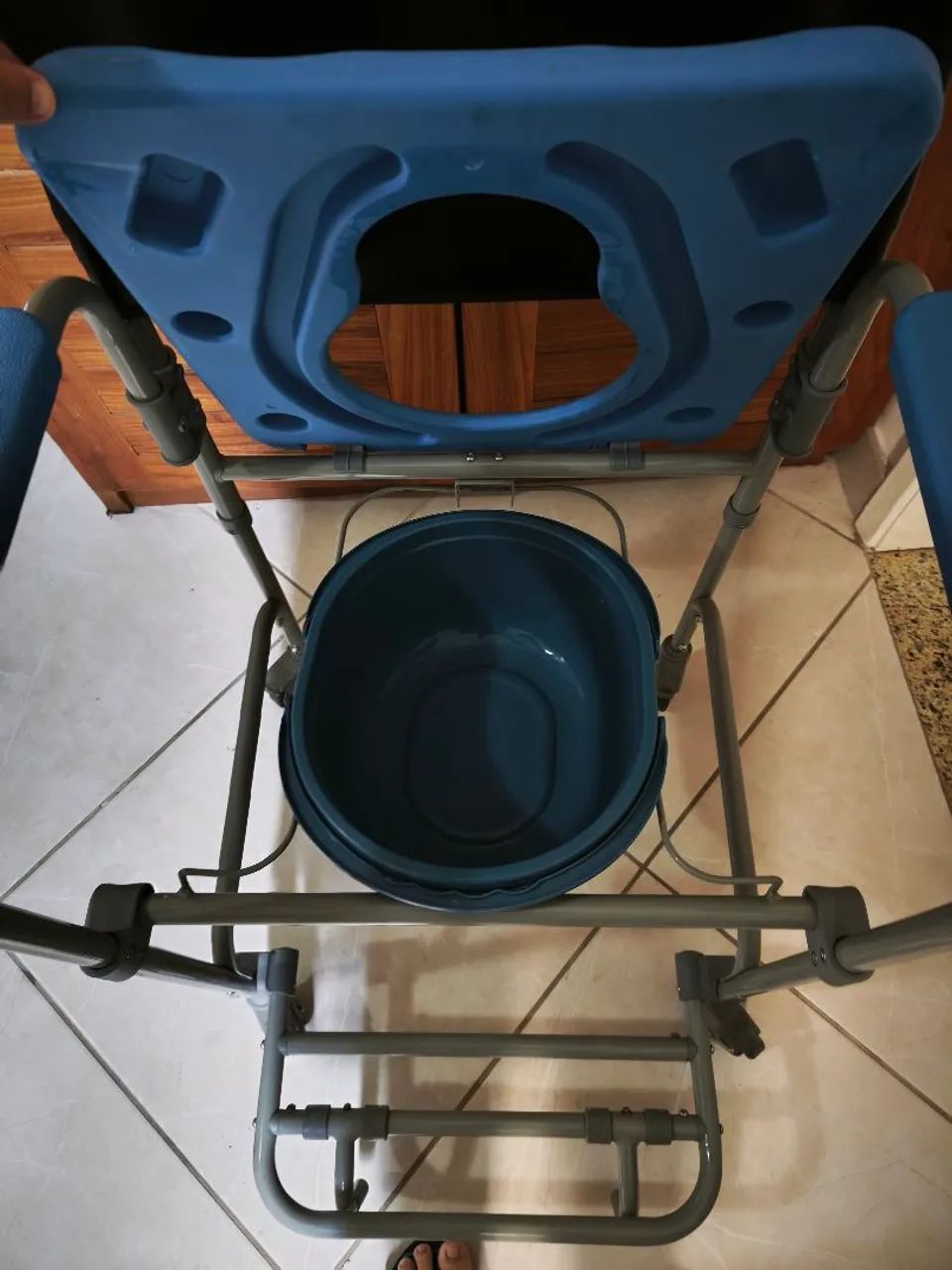 Cadeira de Banho Dellamed D50.  - Foto 2