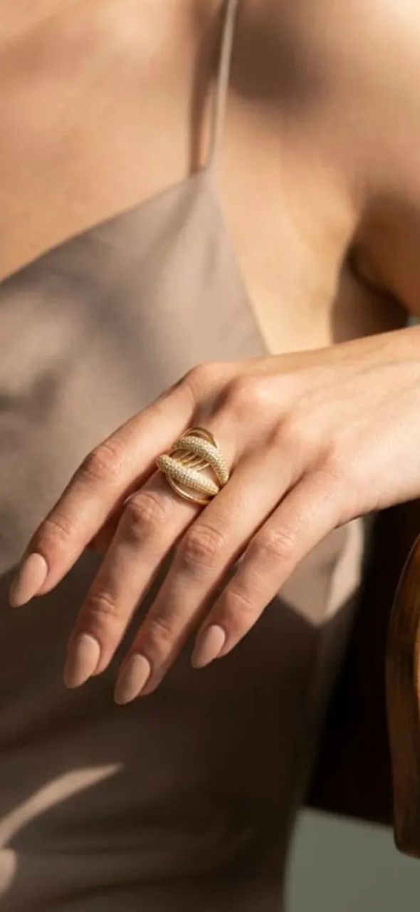 Anel intrelaçado ouro 18k