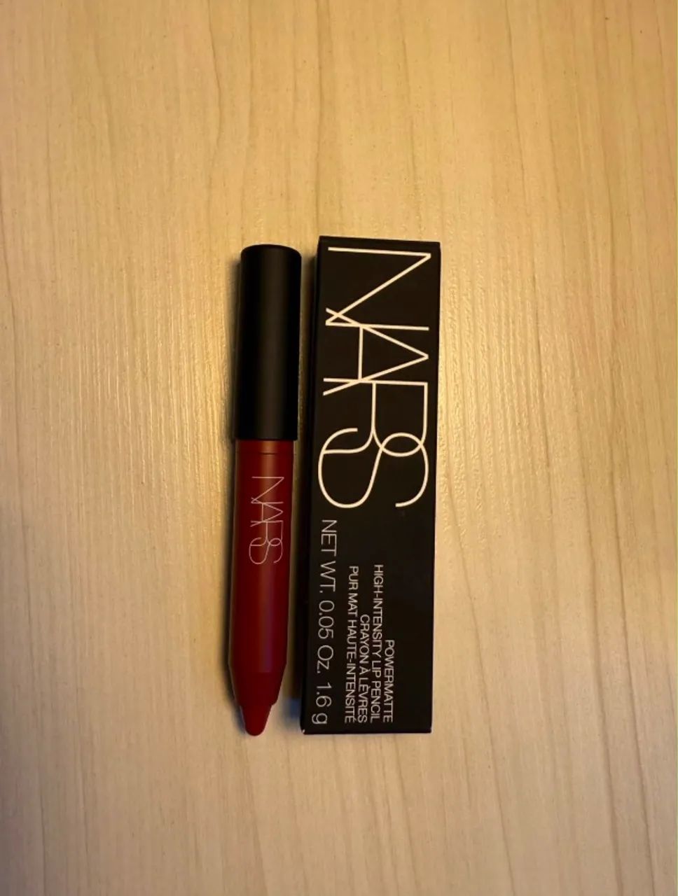 Batom Nars cor Cruella  - Foto 2