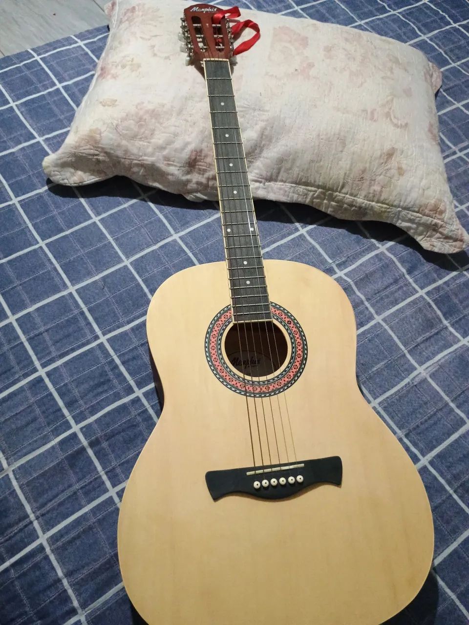 Violão novinho 