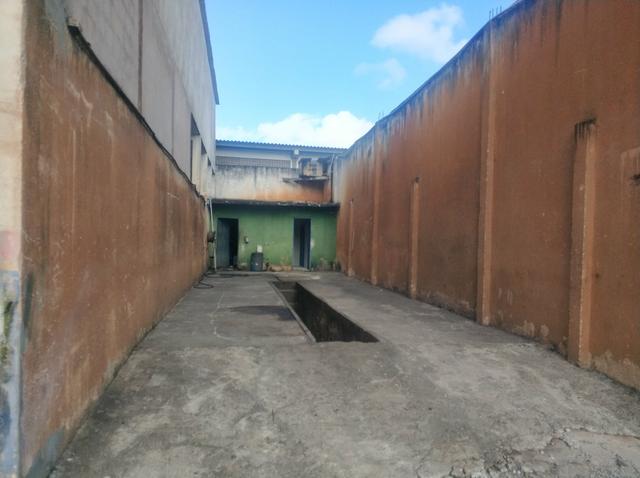 Área de 3100 m² com escritório e galpão - Foto 3