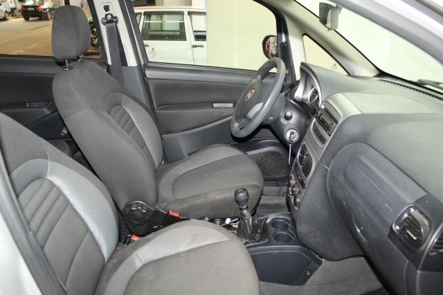 FIAT IDEA 2015/2015 1.4 MPI ATTRACTIVE 8V FLEX 4P MANUAL - Foto 9
