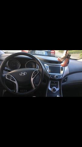 Elantra 1.8 2013 automático com teto e multimídia