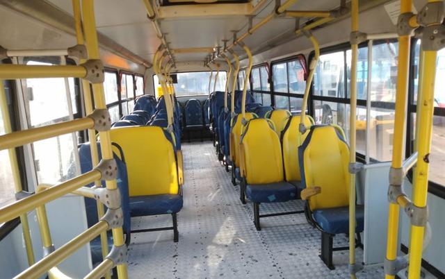 Ônibus Urbano, Micrão Mercedes OF1418, ano 2008 - Foto 6