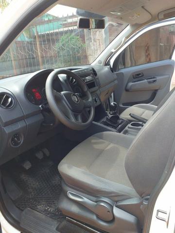 Vendo amarok ou troco por carro de passeio com volta pra mim