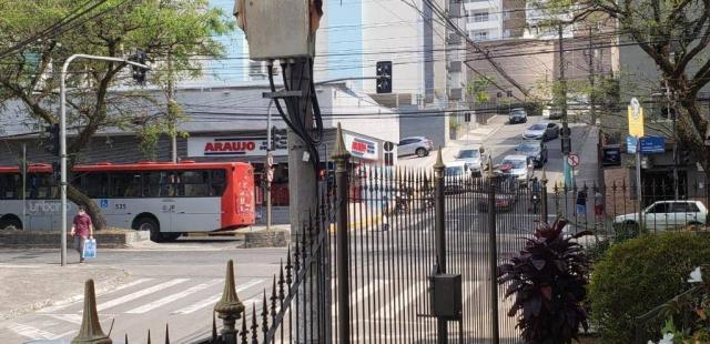 Apartamento com 3 dormitórios à venda, 82 m² por R$ 215.000,00 - Cascatinha - Juiz de Fora - Foto 11