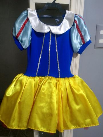 Vendo Fantasia Branca de Neve